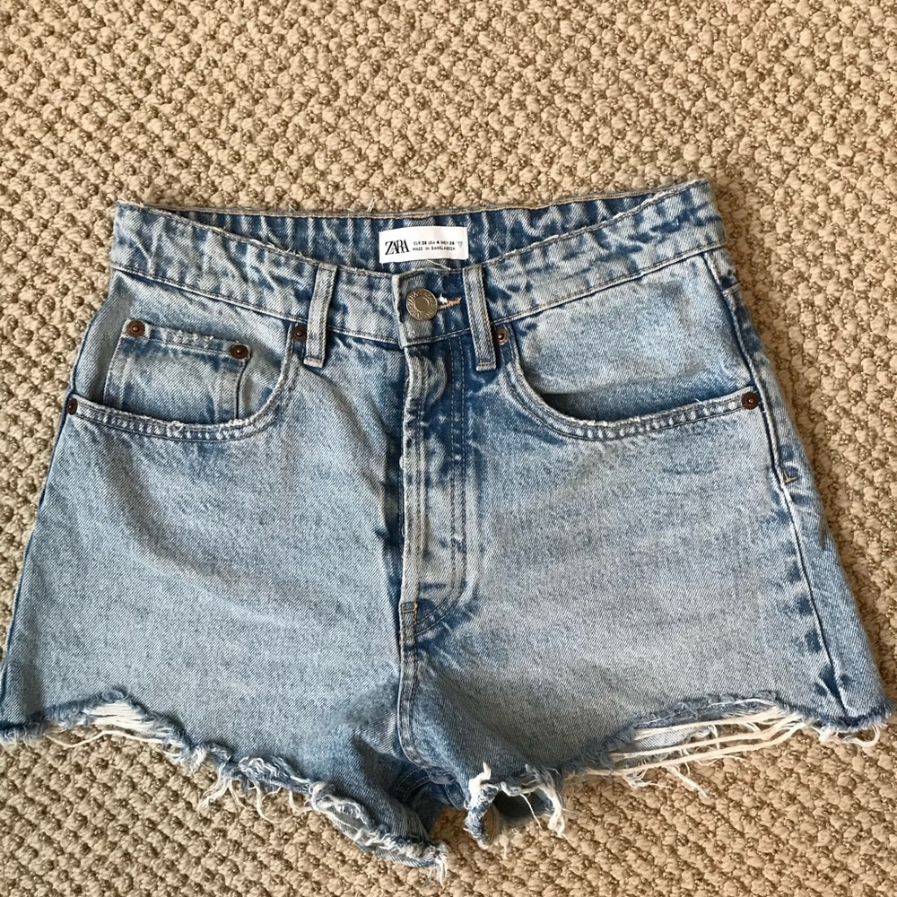 Zara Jean short